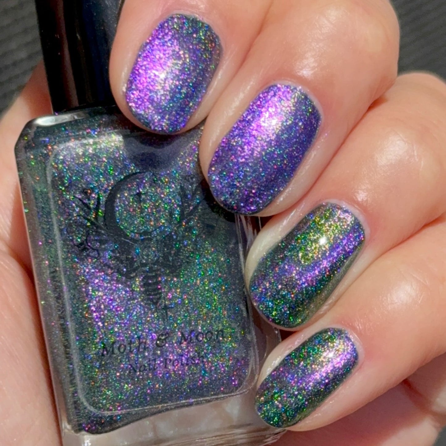 Lily of the Nile (magnetic)