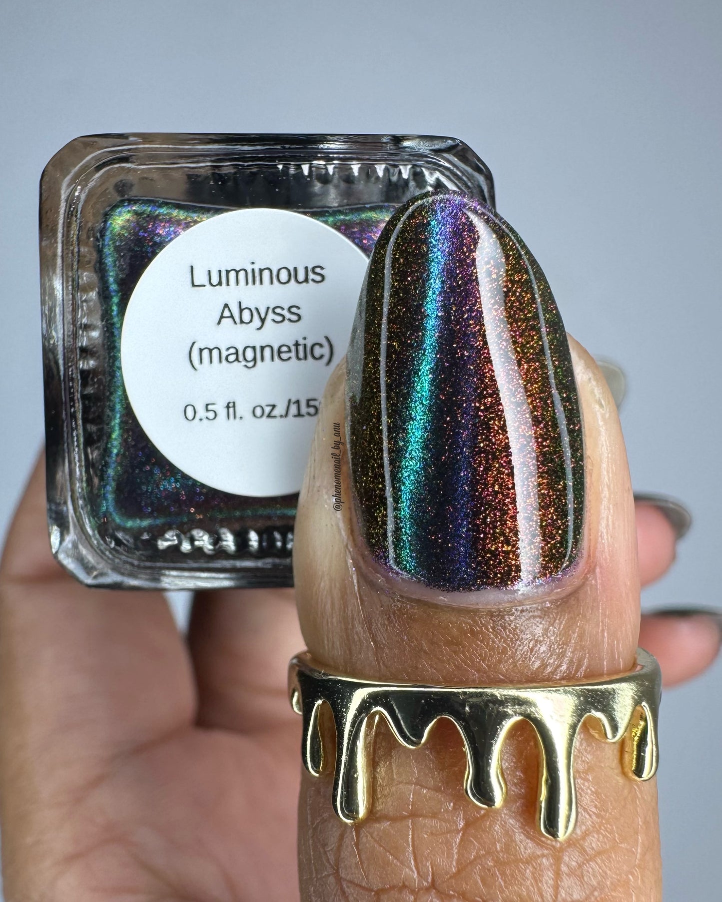 Luminous Abyss (magnetic)