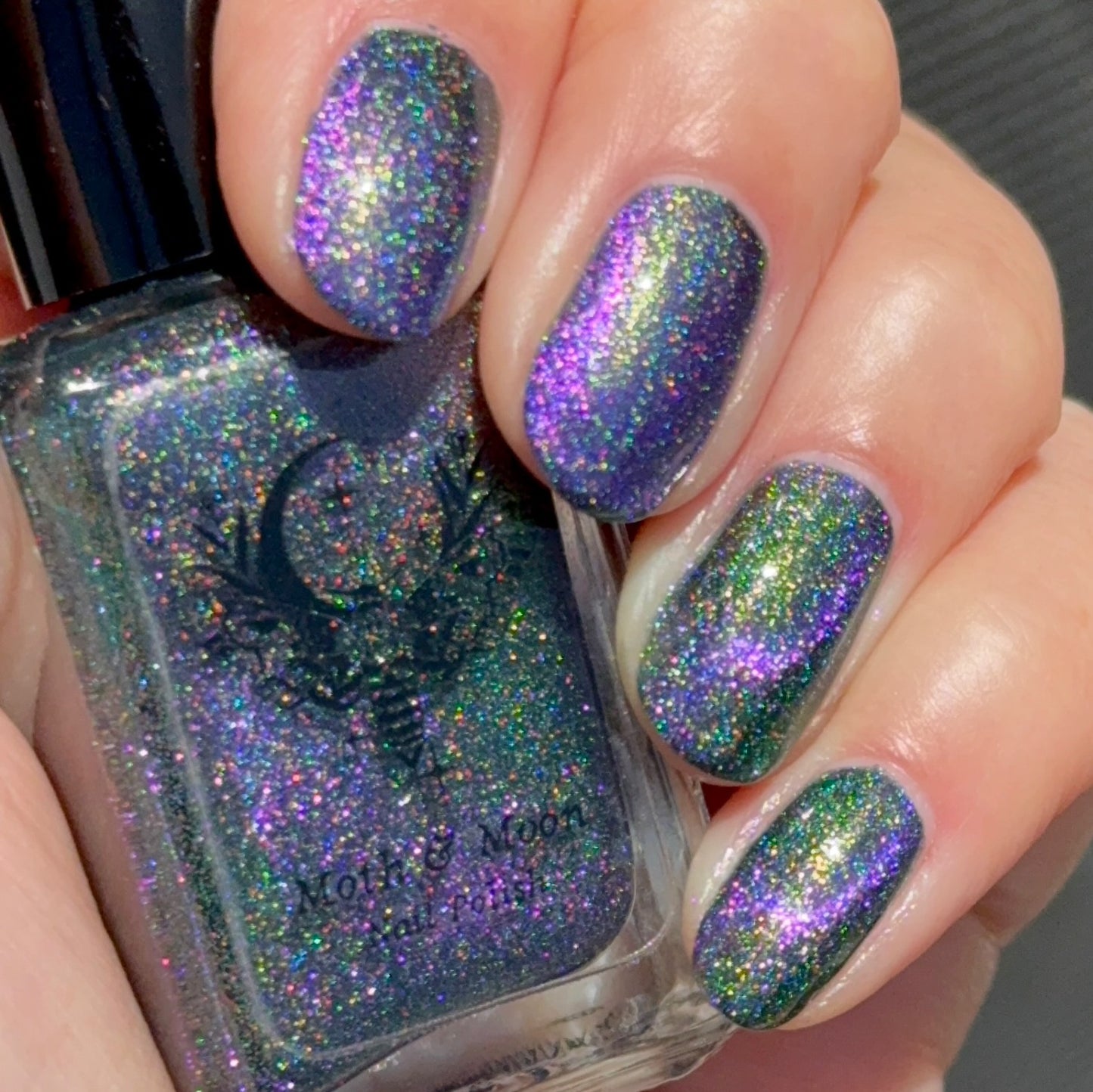 Lily of the Nile (magnetic)